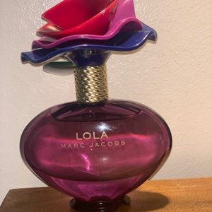 Lola by Marc Jacobs